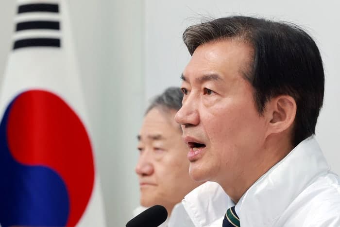 조국, 김용남에 "사모펀드 의혹 허위사실, 왜곡하면 반격" 경고