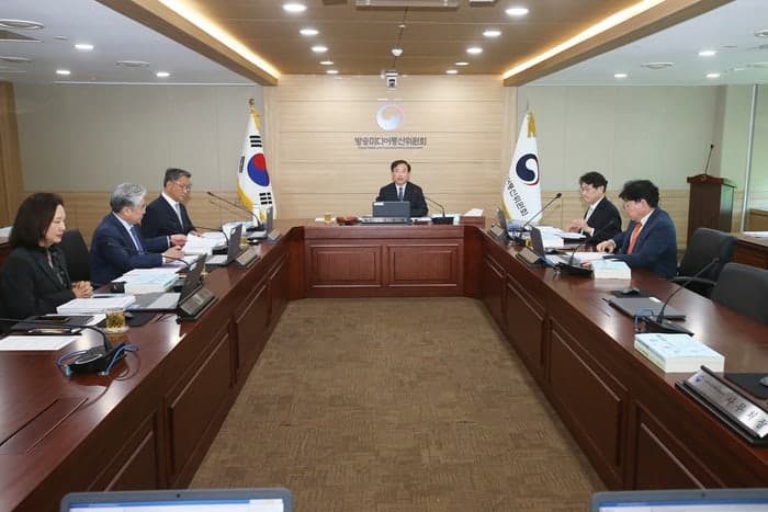 방미통위, 롯데카드 '129만명 연계정보 유출'에 과태료 1125만원 부과