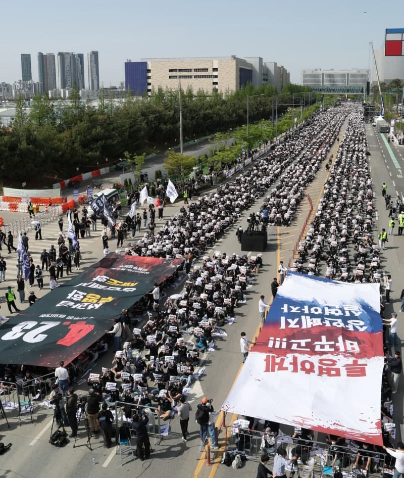 삼성전자 '노조 총파업 금지' 가처분, 내달 20일 전 결론…운명의 갈림길