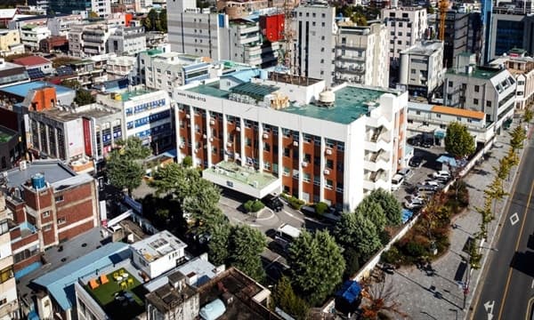 광주 초등학교 교무실에 '불법 카메라·녹음기' 설치한 교감, 경찰 수사