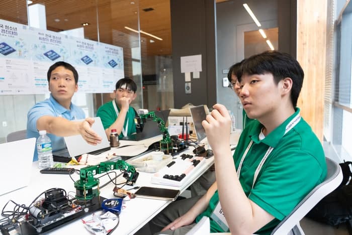 포스코DX, '전국 청소년 AI 창의 경진대회' 7회째 개최…미래 IT 인재 육성