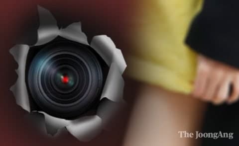 '칸막이 밑 휴대폰' 청주 女화장실서 불법 촬영 30대 송치