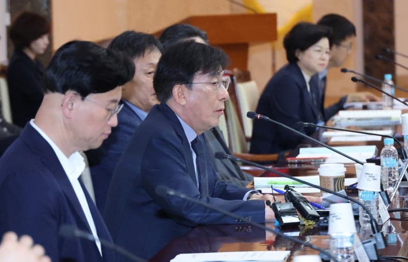 의료혁신위, "지역·필수의료 소생" 첫 공론화 주제로 시민패널 출범