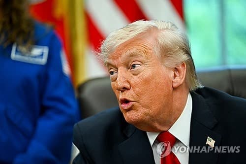 트럼프, 아랍에미리트 OPEC 탈퇴에 "대단...유가하락에 좋은 일"