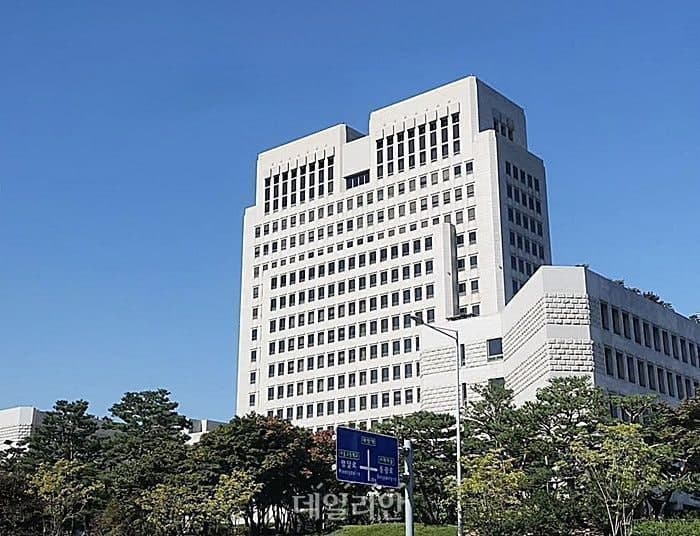 게임 사설서버 운영하려 北 해커에 2400만원 건넨 40대, '징역 1년' 확정