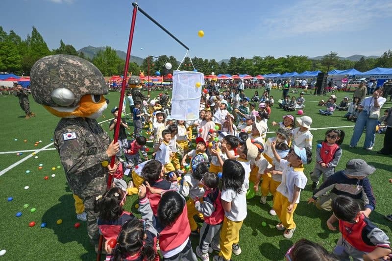 육군, '5월愛 아미투게더' 행사로 격오지 장병·가족 초청…"복무여건 지속 개선"
