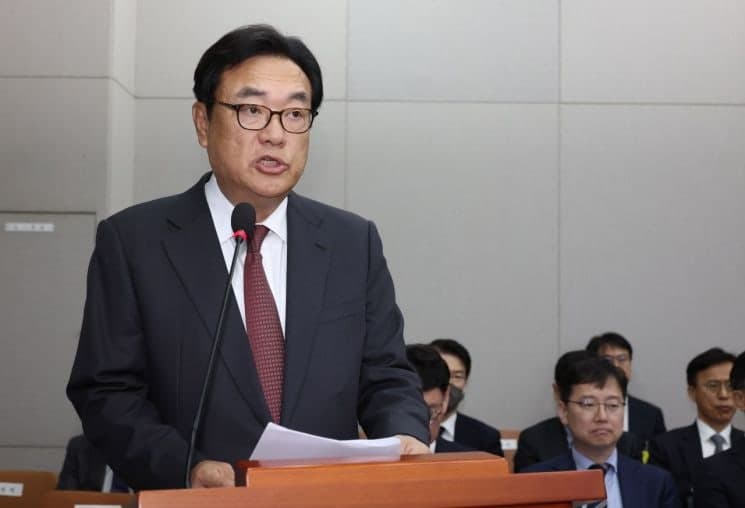 '尹 비서실장' 정진석, 재보선 출마 선언 "당·보수 재건 마지막 책무 외면할 수 없었다"