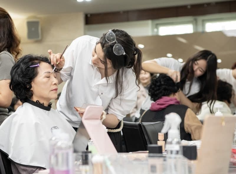 영진전문대 뷰티융합과, "농사일로 거칠어진 주름 펴 드립니다" 농업인 위한 뷰티플 동행 봉사 눈길