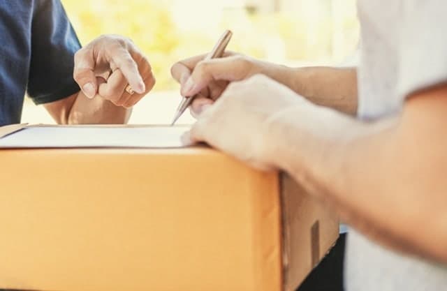 부산 미 군사우체국 개소…남부권 군사우편물 세관검사 강화로 마약·총기류 반입 차단