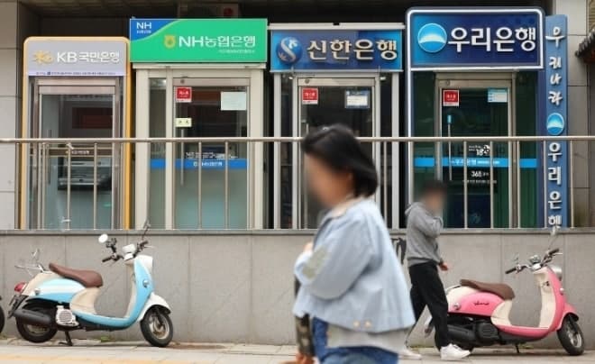 5대 은행 가계대출 1.2조 증가, 주담대 6개월 만에 최대폭 늘어