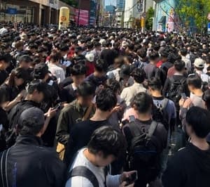 “사람 너무 많다” 성수 포켓몬 30주년 행사, 인파 몰려 결국 중단…“잉어킹이 도대체 뭐길래”