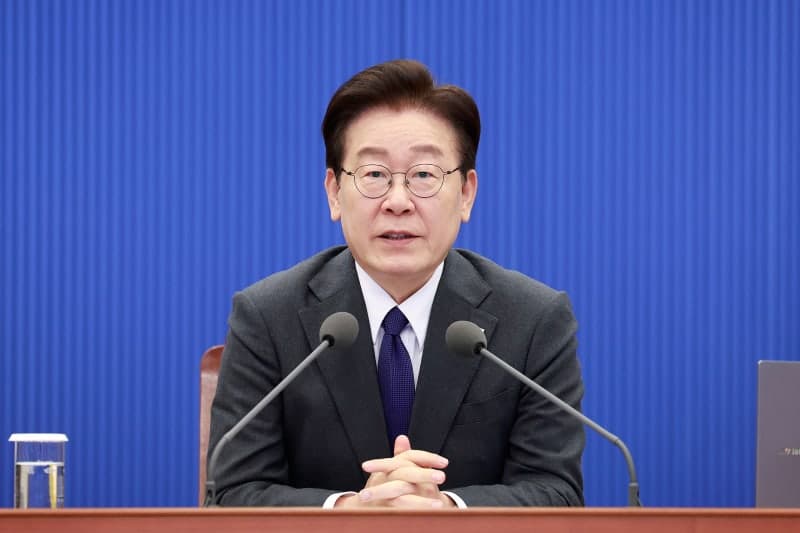 李대통령 "'나만 살자'식 요구, 다른 노동자에 피해" 삼성노조에 경고