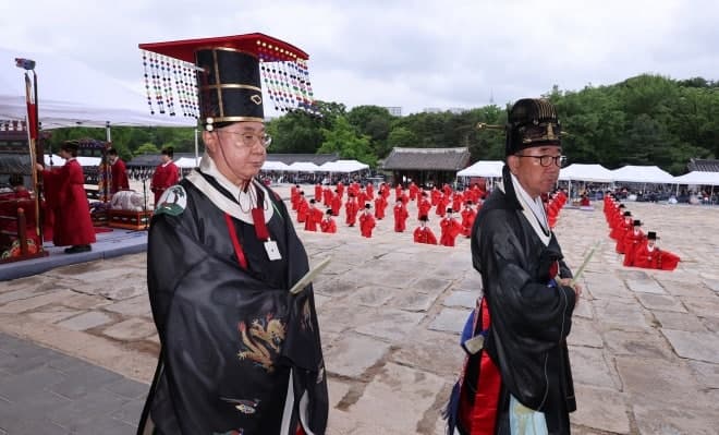 서울 도심까지 확장된 '종묘대제', 빗속에서도 빛난 조선 왕실의 품격