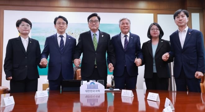 39년 만의 개헌 시도, '운명의 한 주'…국힘 이탈표 변수 속 긴급 의총 개최