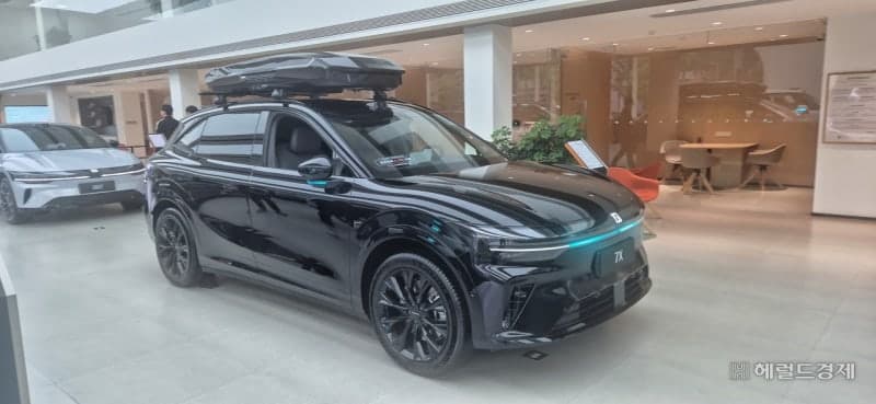 “韓 취향 저격한 中 SUV”…고급감·기술 다 잡았다, 캐딜락 에스컬레이드까지 첨단 기술 더했다