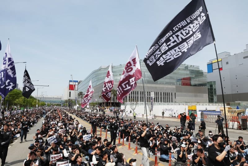 “노조 리스크, 실적·주가에 부담”…씨티그룹, 삼성전자 목표주가 하향