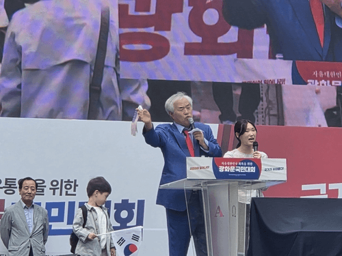전광훈 "윤석열 배짱 없어, 변호인단도 멍청"…尹 면회 뒤 비판