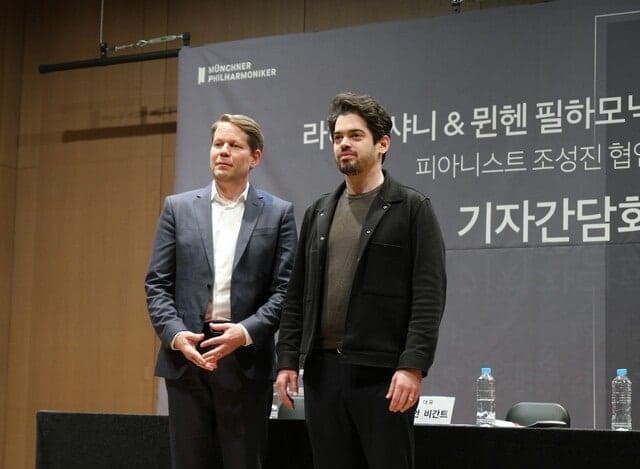 이스라엘 지휘자 샤니, 조성진과 협연 "예술가에게 정치적 입장 강요해선 안돼"