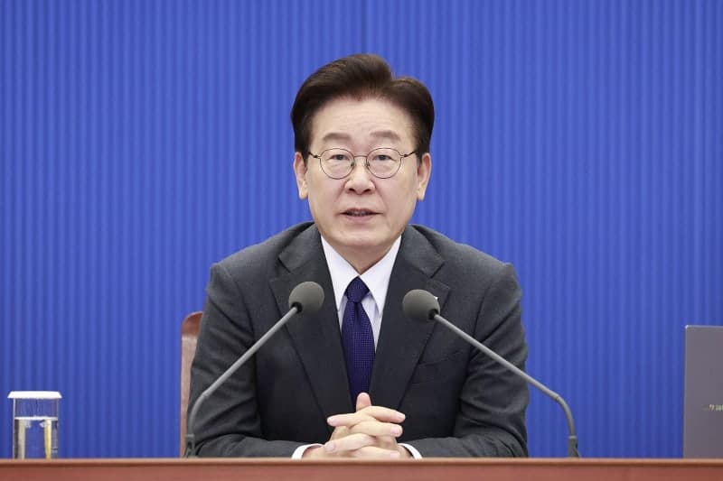 李 "조작기소 특검, 국민 숙의로" 신중 처리 주문에 여당 숨고르기