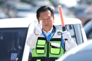 압승론 취한 민주당 '오만주의보'…'말실수'·전략공천에 험지·텃밭 동시 파열음