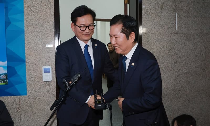 송영길 "정청래, 지도부 자기 홍보 아냐…부산·대구는 와 달라할 때 가야 역풍 불면 끝장"