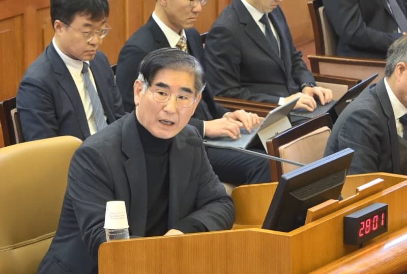김용현 전 장관, '범죄단체 조직죄' 피의자 소환에 불출석 사유서 제출…"이중기소" 주장