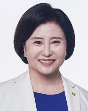 이재명 대통령, 양경숙 전 의원 코스타리카 특사 파견…신임 대통령 취임식 참석