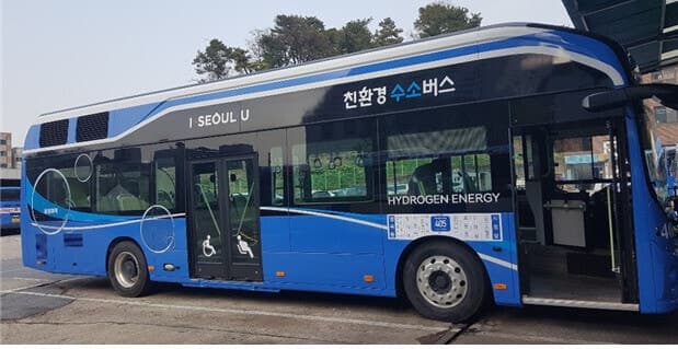 "서울이 맑아졌다"…20년간 초미세먼지 40%↓, 친환경 버스 등 영향