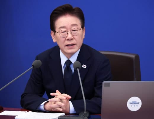 李대통령 "매점매석 물품 몰수해야…법 바꿔서라도" 초강수