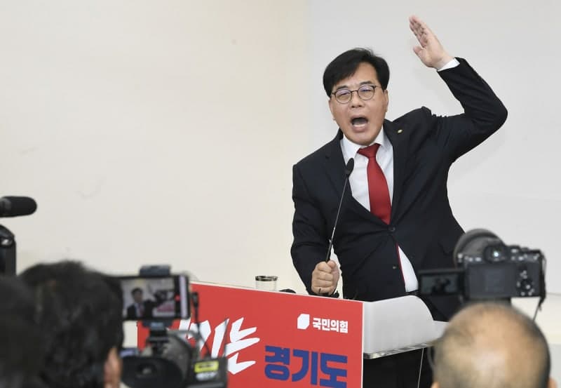 국힘, 한병도 연임 축하하며 "상임위 독식은 독재 선언" 경고