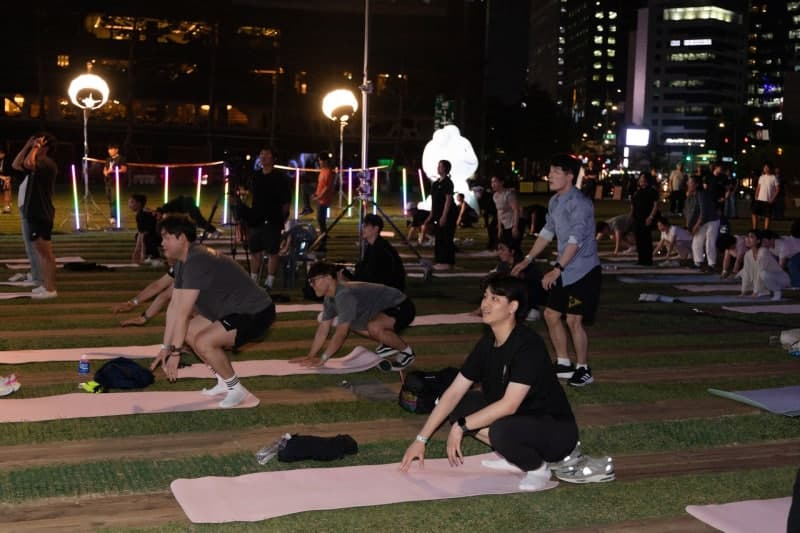 '운동하는 서울광장' 7일 개장…매주 목요일 저녁 '도심 속 운동장'으로 변신