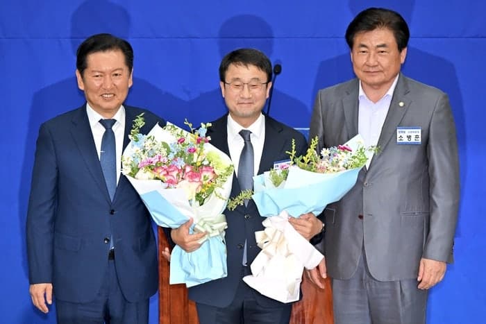 한병도 "조작기소 특검, 지선 후 판단…'숙의' 거치겠다"