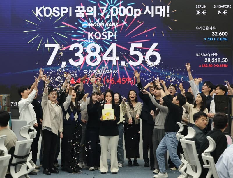 코스피 7000 시대에도 "또 내 주식만 파란불"…반도체 빼니 4100포인트