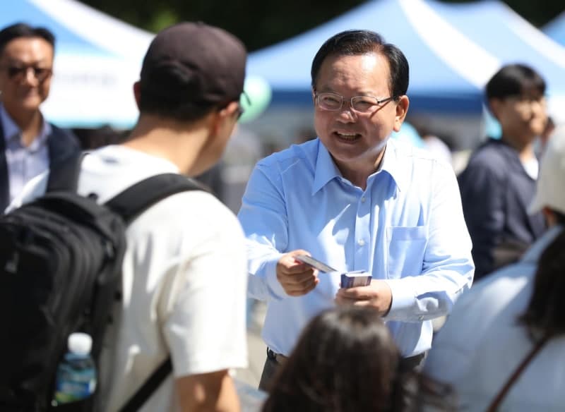 대구 국힘 책임당원 347명 탈당 후 김부겸 지지 "대구시민, 잡은 물고기 취급"