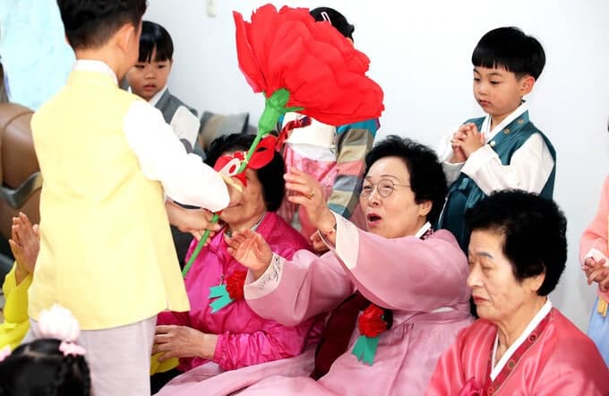 어버이날 전국 맑지만 강풍…강원도 오후에 돌풍·천둥 동반 비