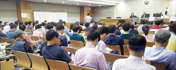 "15억보다 싼 단지 찾아라"…서울 아파트 경매 낙찰가율 3개월 만에 반등, 5개월만 최고 낙찰률