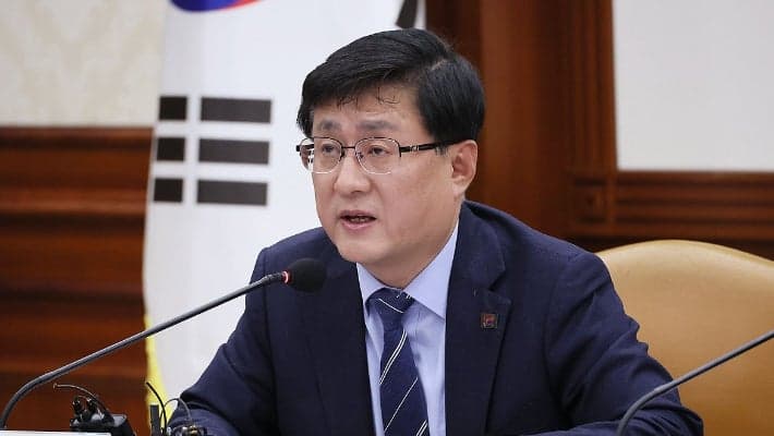 김성환 기후장관, "전력망 반대" 주민 만나 갈등 최소화 및 수용성 강화 논의