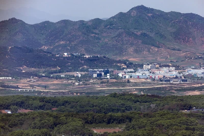 北, 日 대규모 방위비에 "군국주의 종착점은 수치스런 패망" 비난