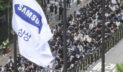 삼성전자 노조, 정부 중재로 '마지막 담판'… "결과 불만족 시 총파업"