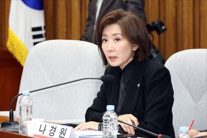 나경원 "李, 국민이 살려준 목숨?…셀프 우상화 멈추고 재판부터 받길"