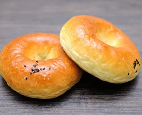 “남편이 좋아하는 빵 먹이려고”…단팥빵 5개 훔친 80대 할머니에게 경찰이 건넨 도움