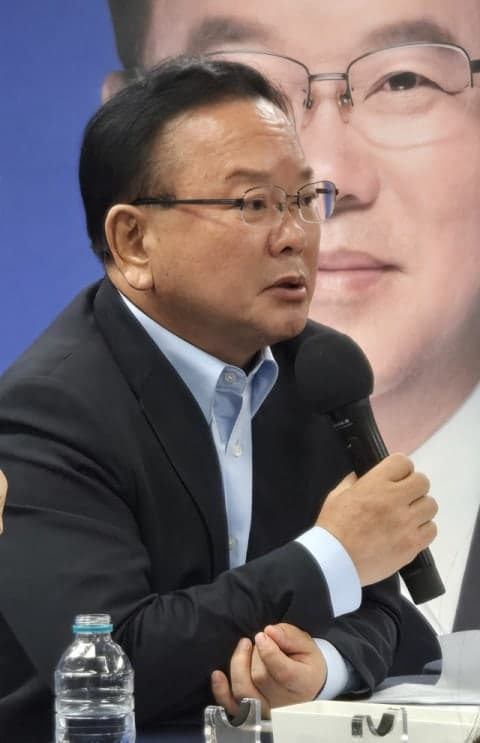 김부겸 "국힘 의원·민주 시장 손잡고 중앙 장벽 넘자"