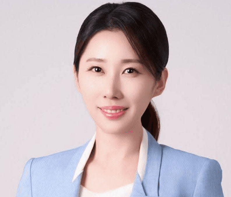 “볼륨 위해 양말 넣다 자괴감”…‘웃찾사’ 개그우먼 박민영, 민주당 시의원 도전
