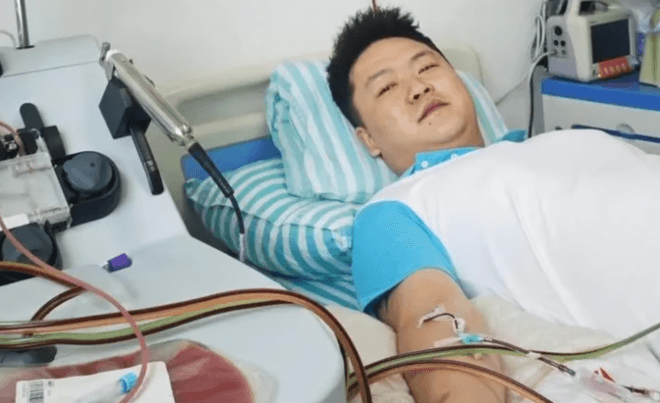 "아기 살리러 가요" 생업 포기한 中 사장, 골수 기증 후 '대박'…끝없이 늘어선 손님들