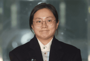 '갑질·주사이모 논란' 박나래, 이달 중 3차 경찰조사…수사 막바지