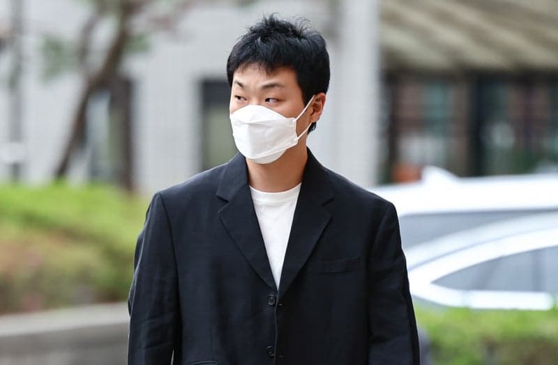 '정신질환 가장' 래퍼 쿤디판다, 첫 재판서 병역기피 혐의 부인