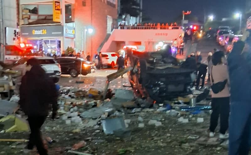 경찰, '17명 부상' 청주 LP가스 폭발사고 식당 주인·가스업체 대표 입건…수사 본격화