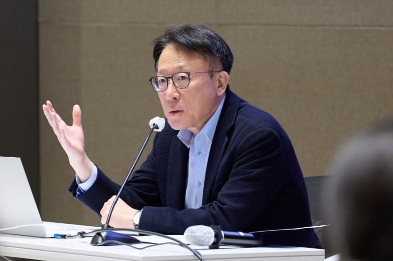 퇴임 앞둔 신성환 금통위원 "물가 우려 크다"…"금리 인하 논하기 부담"