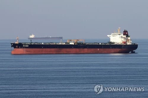 한국 유조선, 추적 끄고 호르무즈 통과