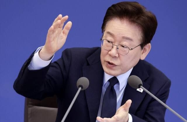 이 대통령, "원시적 약탈 금융, 서민 목줄 죄어" 상록수 비판…해결책 찾겠다